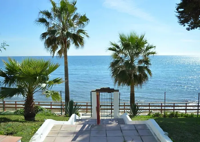 Apartamento Primera Linea De Playa Calahonda Mijas